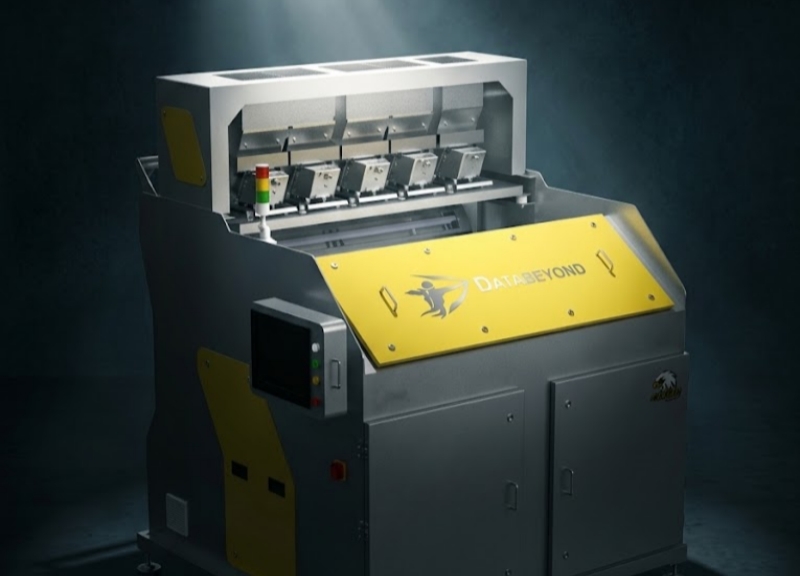 DataBeyond Launches FLAKESORT-AI-SPEC: The World’s First Integrated Material-Color AI Hyperspectral Flake Sorter